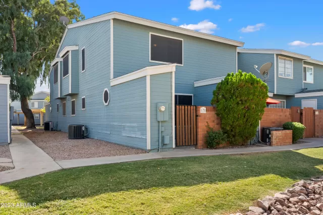 MLS: 6620426 Condo For Sale