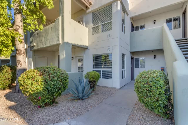 MLS: 6620673 Condo For Sale