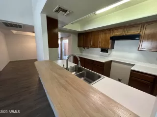 Photo #5: 6620779 Listing