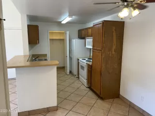 Photo #5: 6620822 Listing