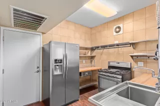 Photo #4: 6620946 Listing