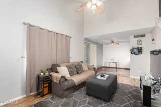 Photo #2: 6621242 Listing