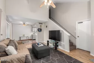 Photo #3: 6621242 Listing