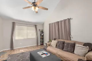 Photo #5: 6621242 Listing