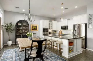 Photo #3: 6621443 Listing