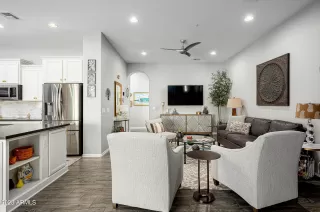 Photo #4: 6621443 Listing