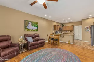 Photo #6: 6621503 Listing