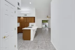 Photo #5: 6621558 Listing