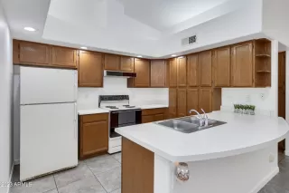 Photo #6: 6621558 Listing