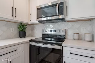 Photo #1: 6621750 Listing