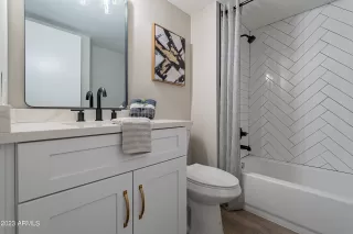 Photo #2: 6621750 Listing