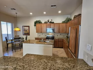 Photo #6: 6621795 Listing