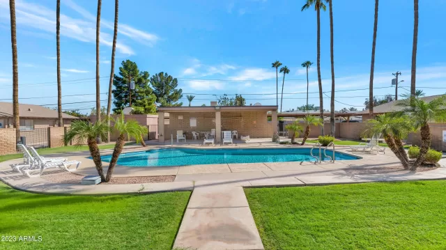 MLS: 6621869 Condo For Sale