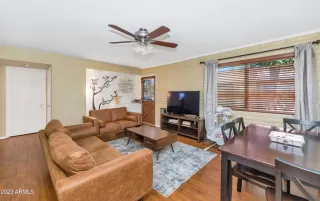 Photo #3: 6621869 Listing