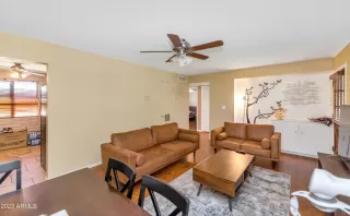 Photo #5: 6621869 Listing