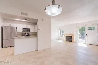 Photo #3: 6621928 Listing