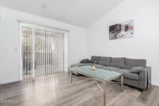 Photo #2: 6621940 Listing