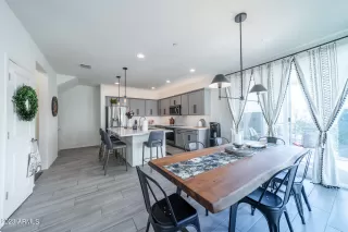 Photo #2: 6622172 Listing