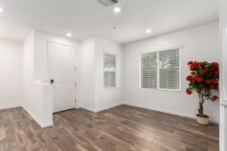 Photo #2: 6622218 Listing