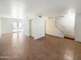 Photo #2: 6622407 Listing