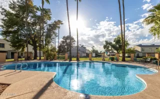 Photo #6: 6622407 Listing