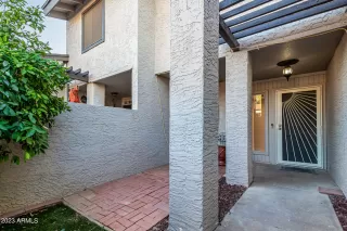 Photo #3: 6622501 Listing