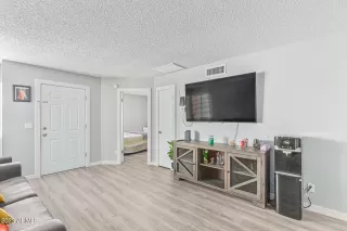 Photo #2: 6622561 Listing