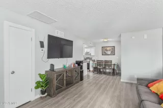 Photo #3: 6622561 Listing