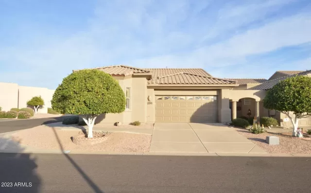 MLS: 6622611 Condo For Sale