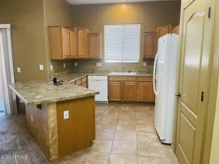 Photo #5: 6622903 Listing 