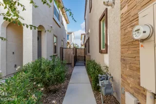 Photo #3: 6623376 Listing