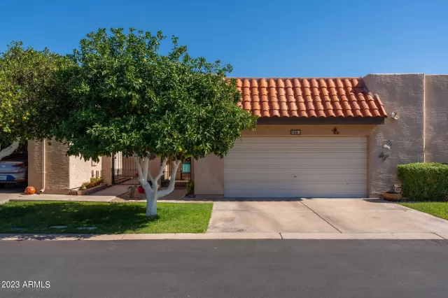 MLS: 6623920 Condo For Sale