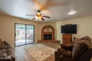 Photo #3: 6623920 Listing