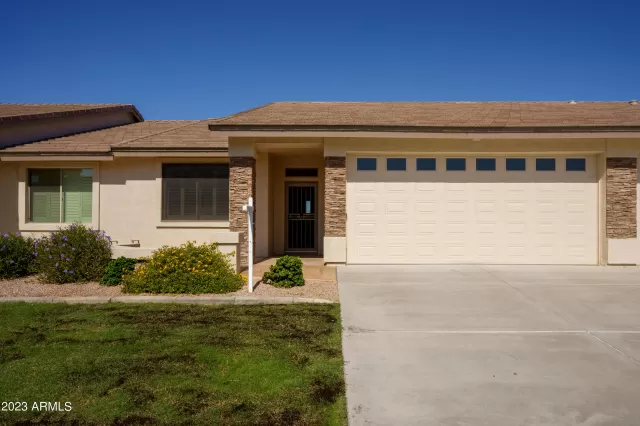 MLS: 6624142 Condo For Sale