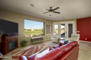 Photo #6: 6624142 Listing