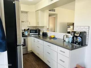 Photo #3: 6624170 Listing 