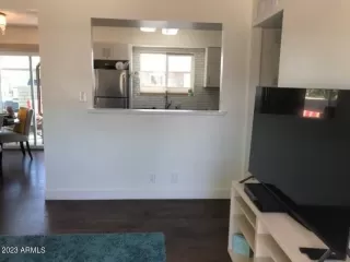 Photo #5: 6624170 Listing 