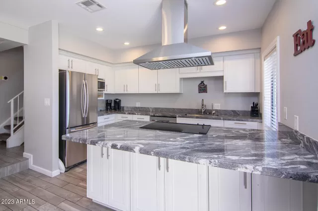 MLS: 6624272 Condo For Sale