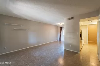 Photo #3: 6624401 Listing