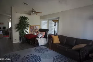 Photo #3: 6624697 Listing