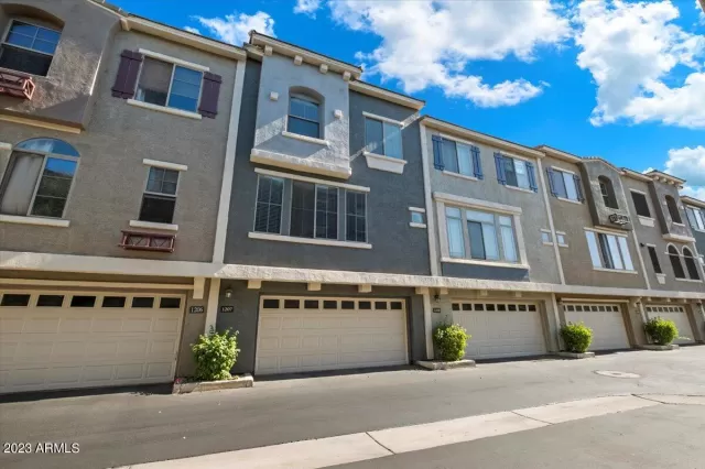 MLS: 6625030 Condo For Sale