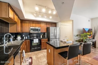 Photo #6: 6625030 Listing