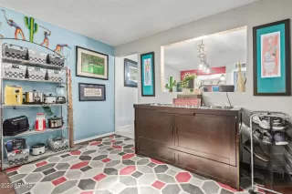 Photo #6: 6625245 Listing 