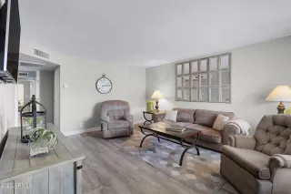 Photo #4: 6625557 Listing 