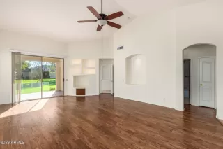 Photo #2: 6625607 Listing