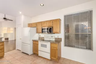 Photo #6: 6625607 Listing