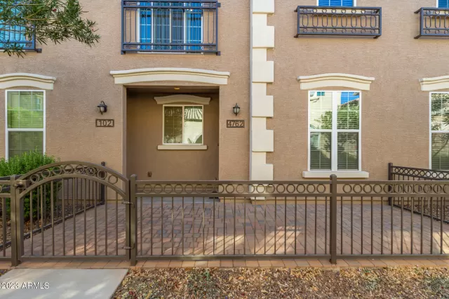 MLS: 6625803 Condo For Sale