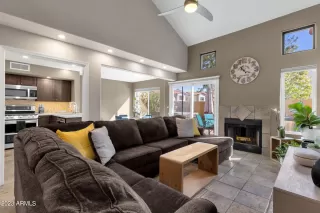 Photo #5: 6626228 Listing