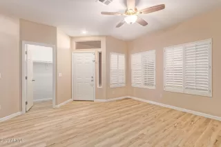 Photo #5: 6626786 Listing