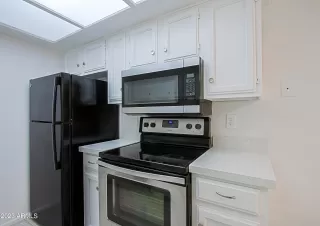 Photo #5: 6626984 Listing